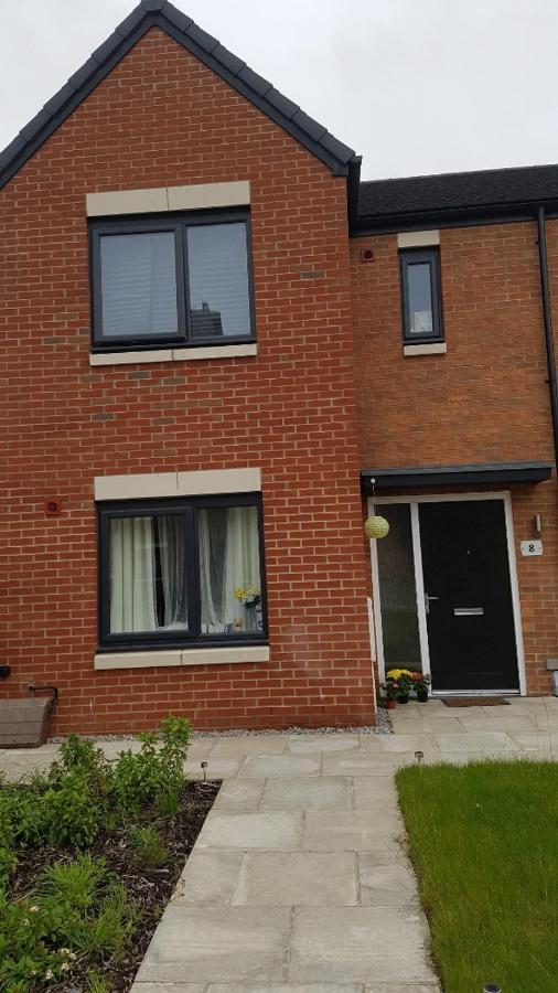Free Car Park And Walk To Coop, Etihad, Piccadilly Manchester Exterior foto